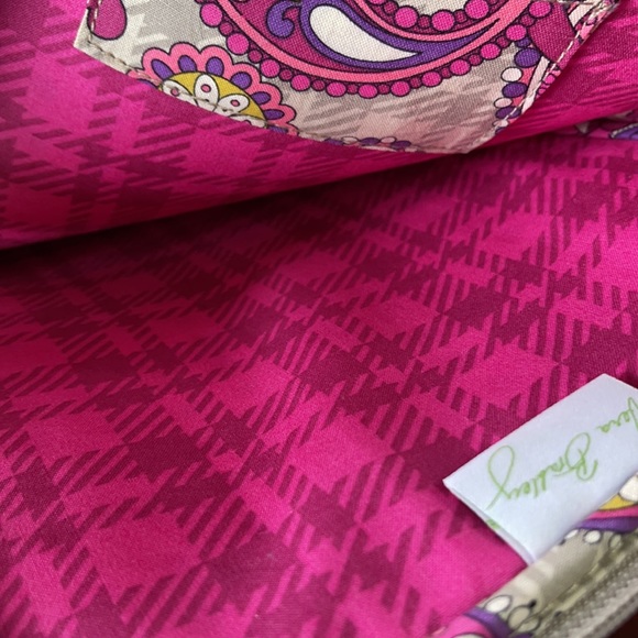 Vera Bradley IPad case. - Picture 5 of 5